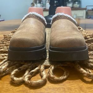 Skechers Tan Suede Slip-On Clog with Shearling Trim